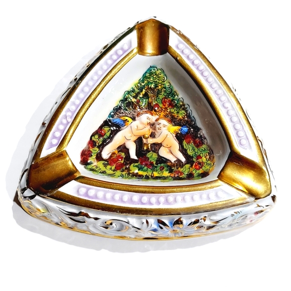 Vintage midcentury Capodimonte Italy cherub ashtray Italian porcelain ashtray - Picture 1 of 13